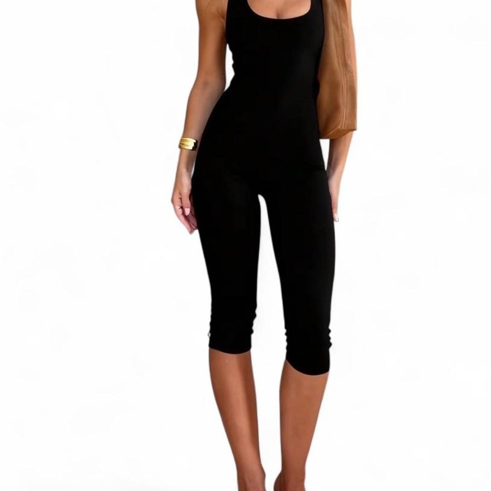 black halter capri jumpsuit Size XXL